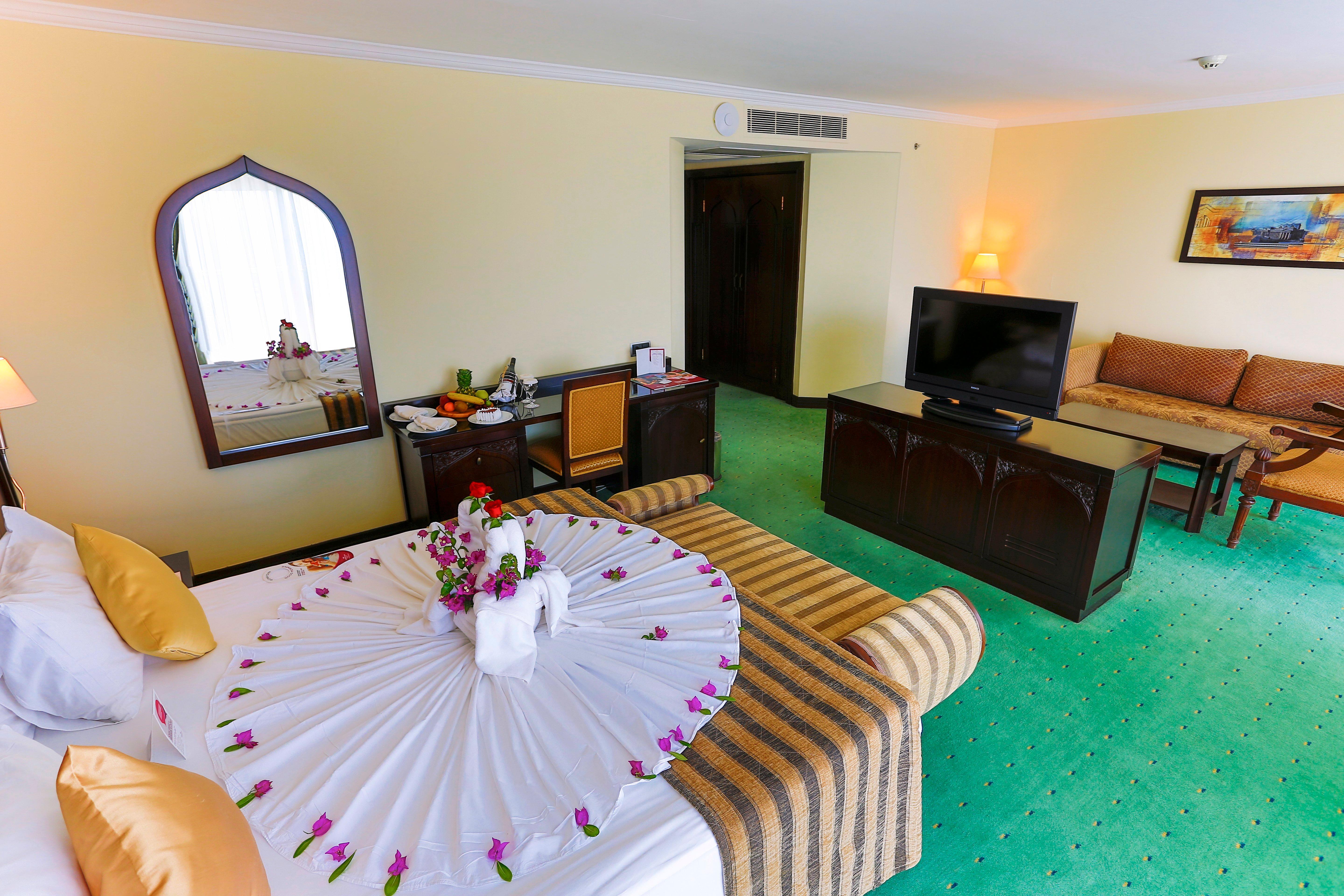 Crowne Plaza By Ihg Otel