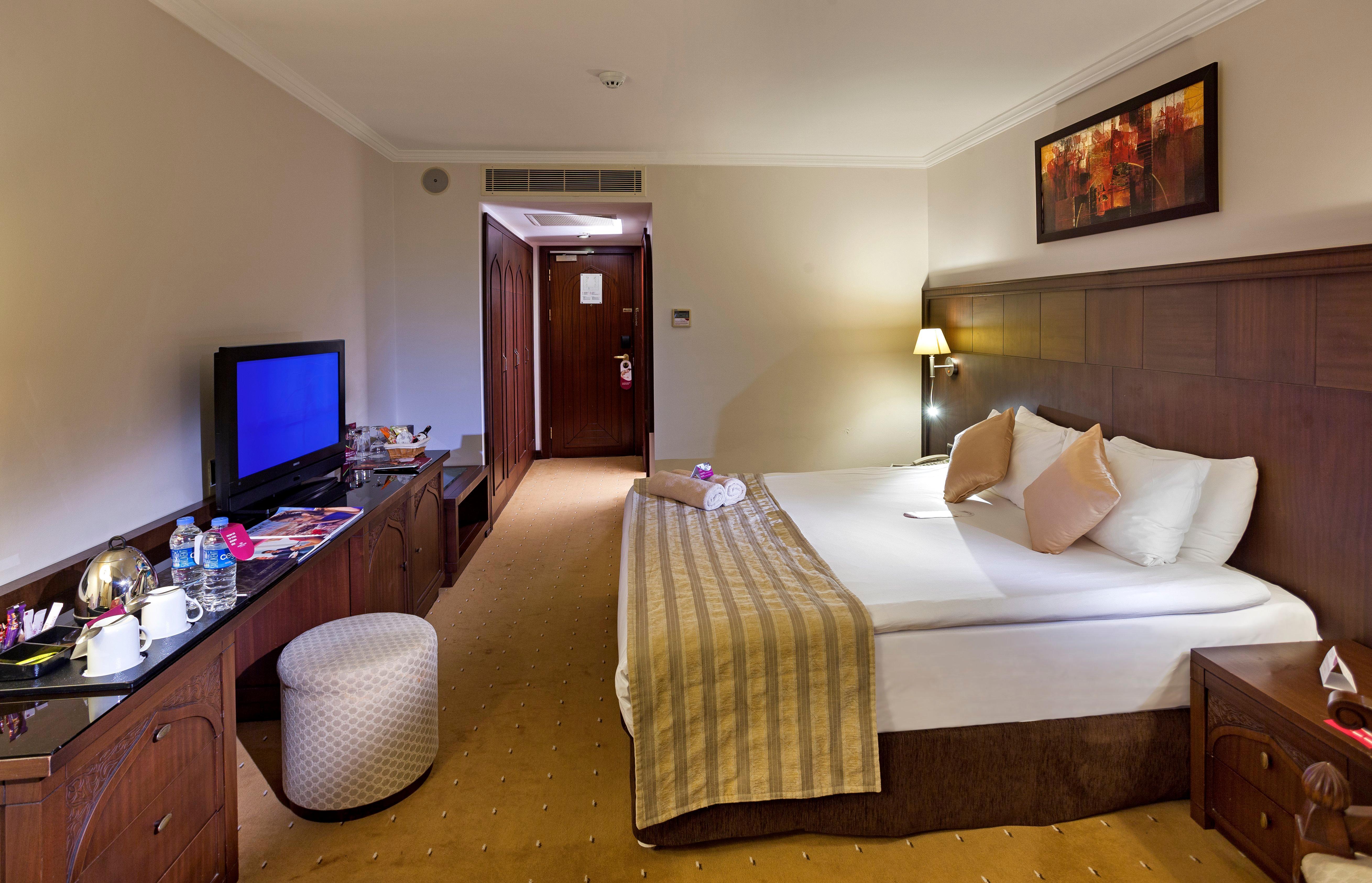 Otel Crowne Plaza By Ihg Antalya